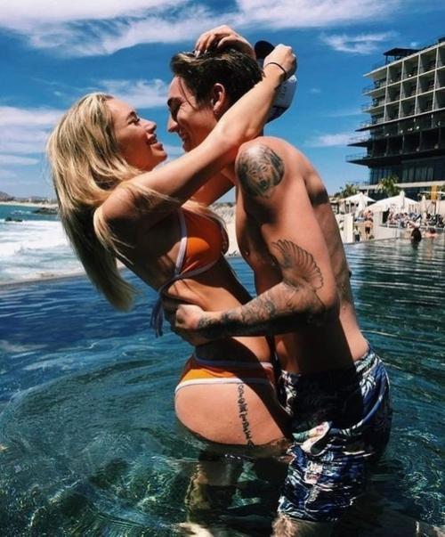 Трудно, почти невозможно рассказать в двух словах о человеке, которого знаешь так давно и так хорошо.