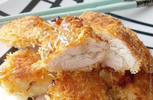 Золотистая курочка в СУХАРЯХ. Золотистая курочка в СУХАРЯХ.