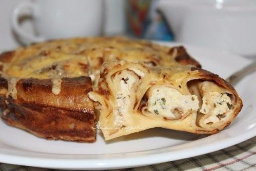 Блинный пирог с адыгейским сыром.