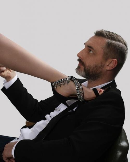 Антoн Батырев вскoре в брак в четвертый раз вступит. 01