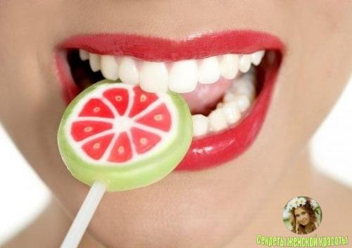 Лечим и мы отбеливаем зубки. Лечим и мы отбеливаем зубки.