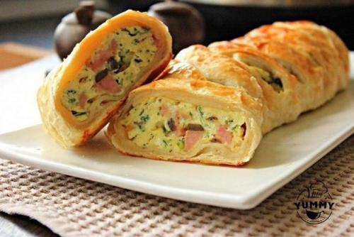 Яичница - болтунья в слоёном тесте. Яичница - болтунья в слоёном тесте.