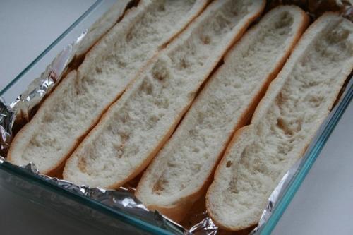 Фаршированный багет с курочкой, сыром и шампиньонами. 03