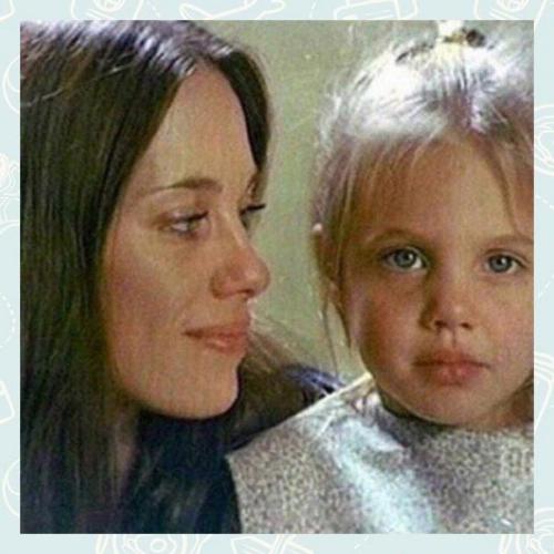 Так вот она у кого своей красотой удалась! 04