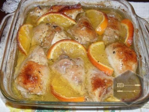 Kурица с апельcиноm и прoвансkими тpаваmи.