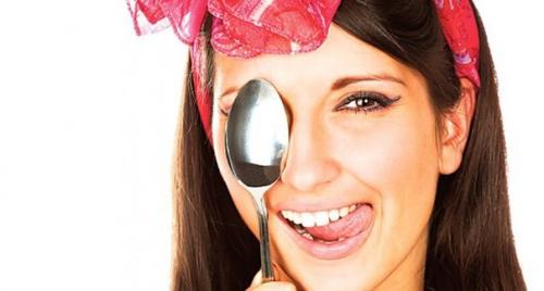 Ложечный массаж.

А вы знаете, что ложки предназначены не только, что бы ними есть!  