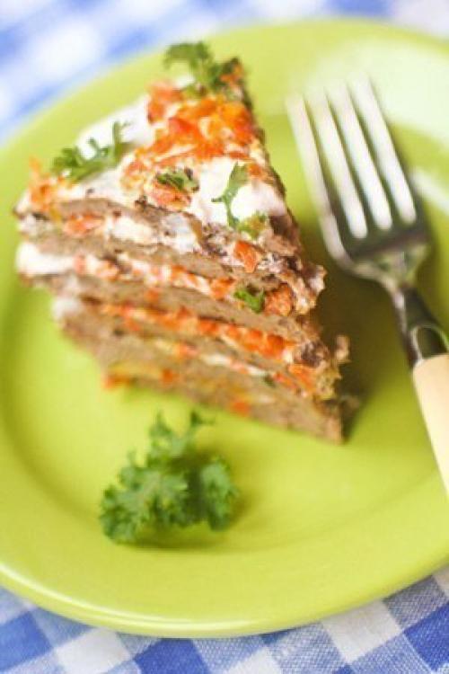 Печеночный торт со сметанным соусом. 01 Печеночный торт со сметанным соусом. 01